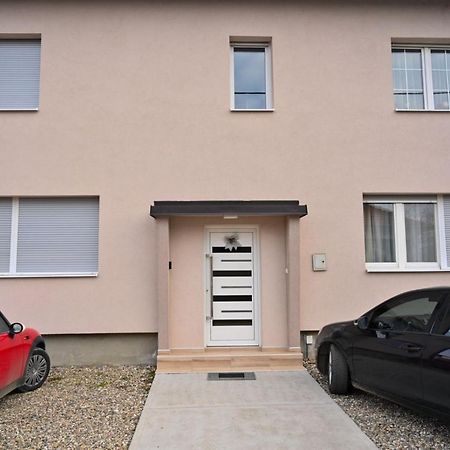 Studio apartmani Emili apartman br 2 Bijeljina Esterno foto